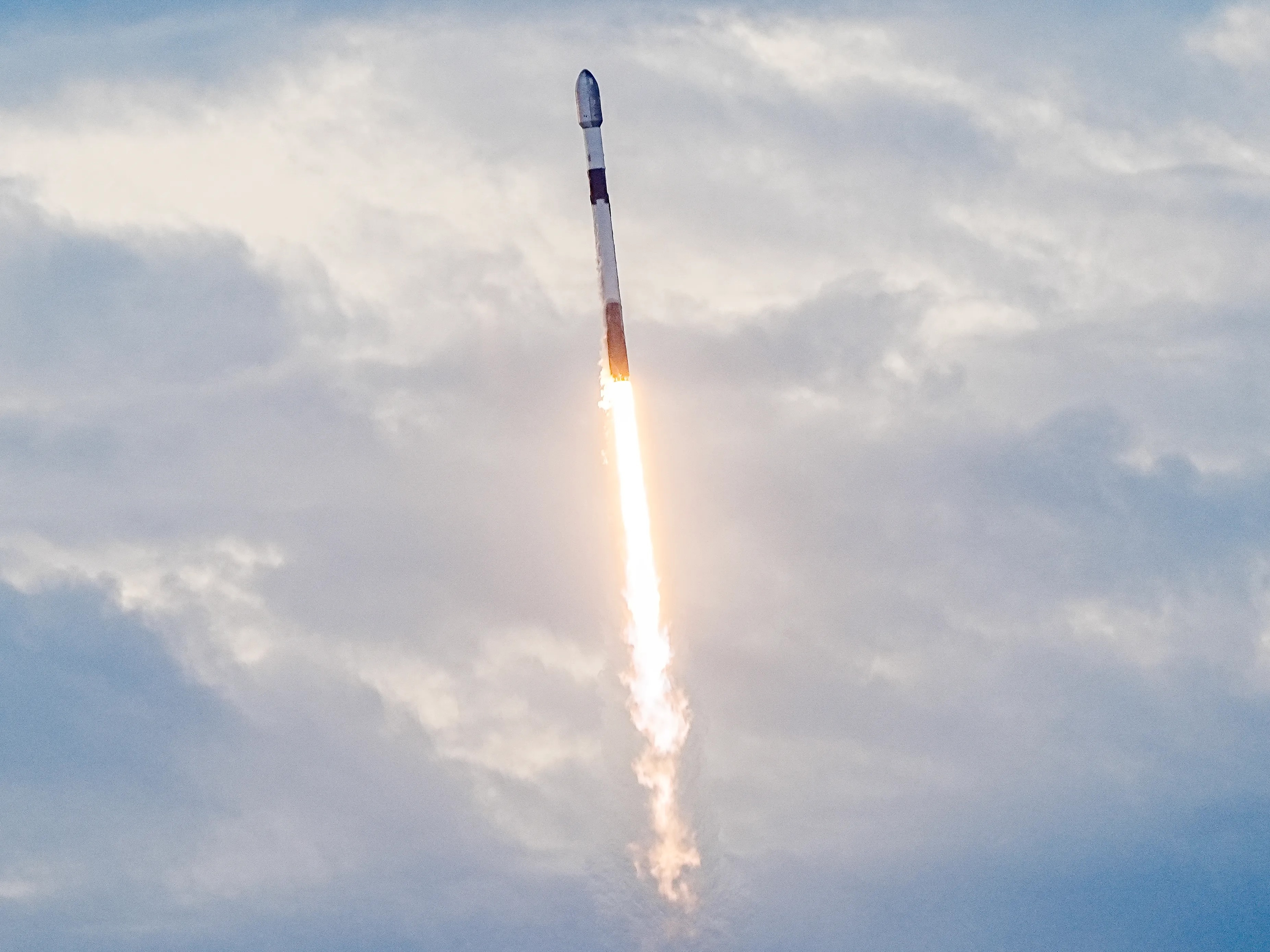 90811598007-crb-070526-spacex