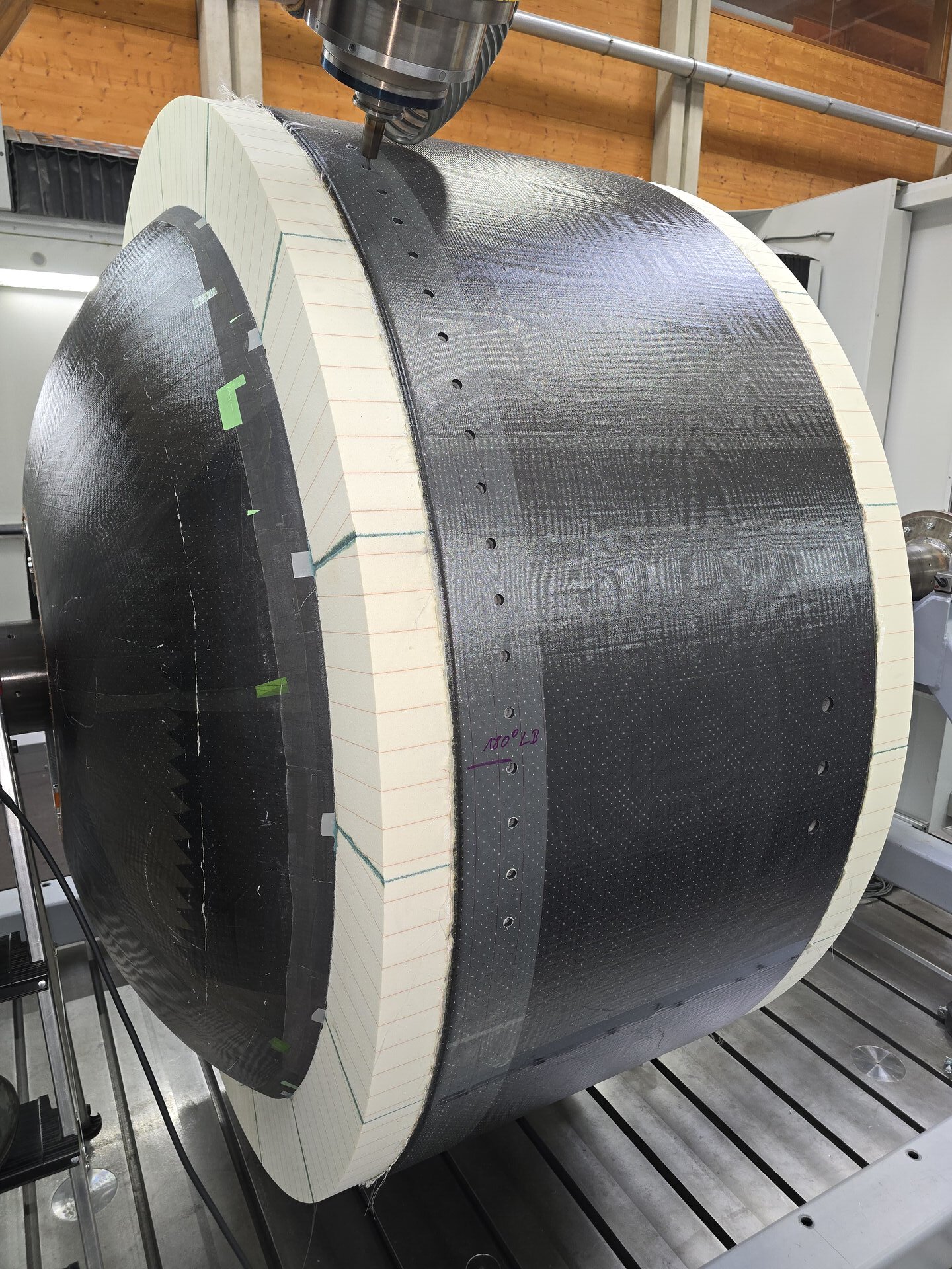 phoebus-hydrogen-tank-in-production-pillars