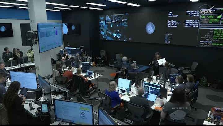 artemis-ii-day6-moon-orbit-ar