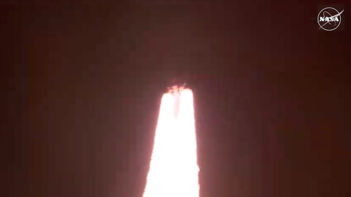 artemis1-launch-bbnb