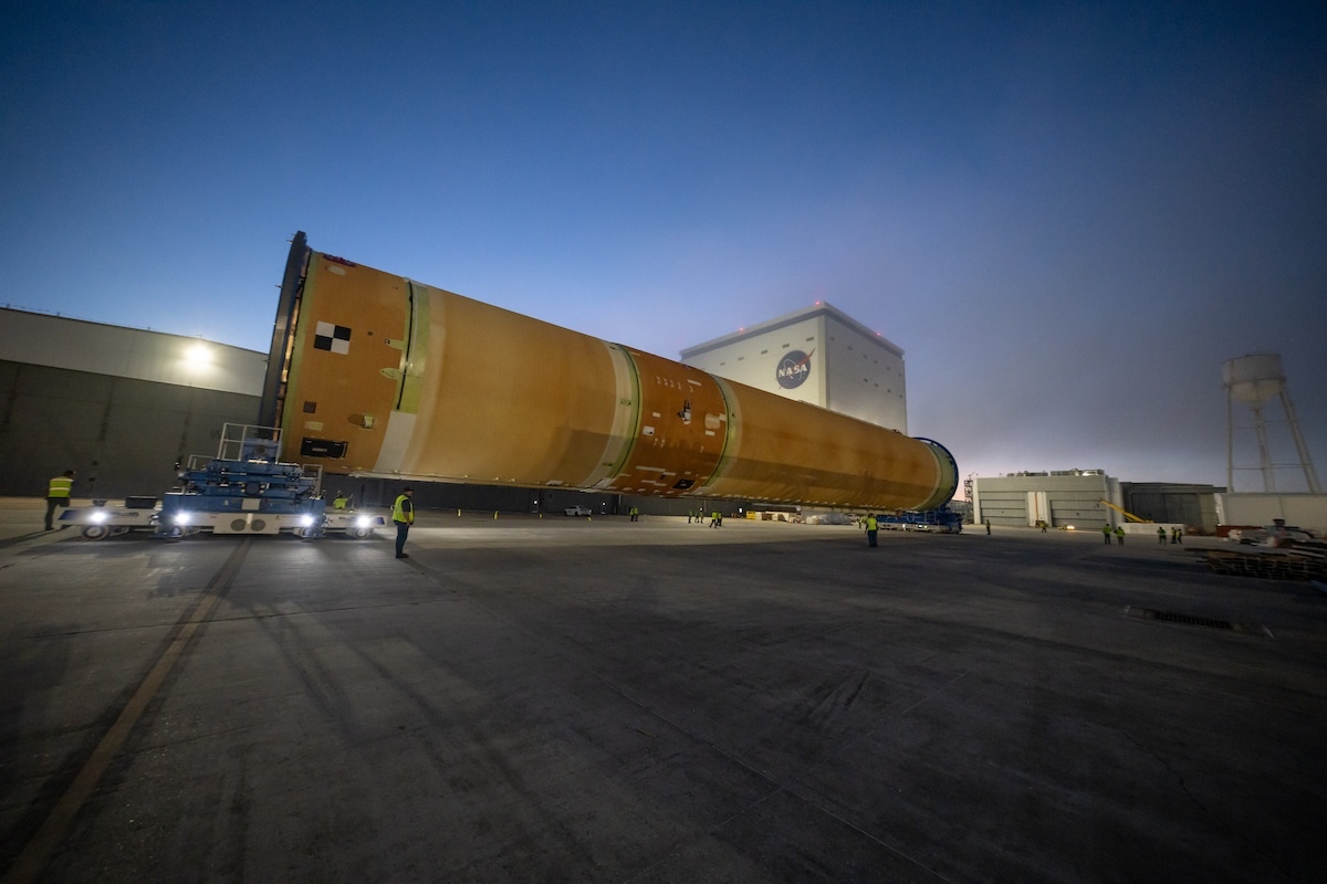 artemis3michoudrollout