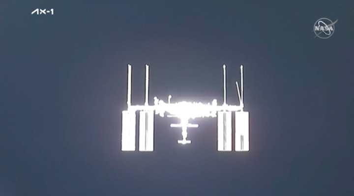 ax1-iss-docking-ata