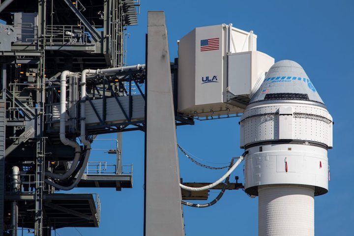 boeing-starliner-closeup-1024x683