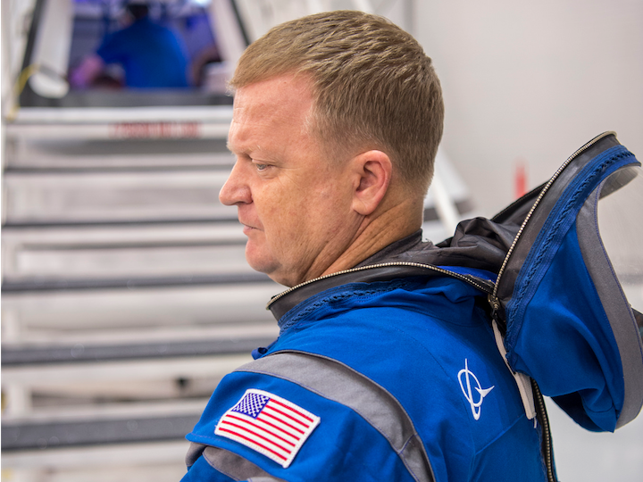 boeing-starliner-spacesuit-fli-1