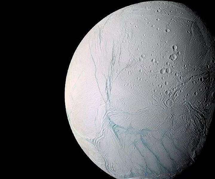 cassini-southern-latitudes-enceladus-bluish-tiger-stripe-fractures-hg