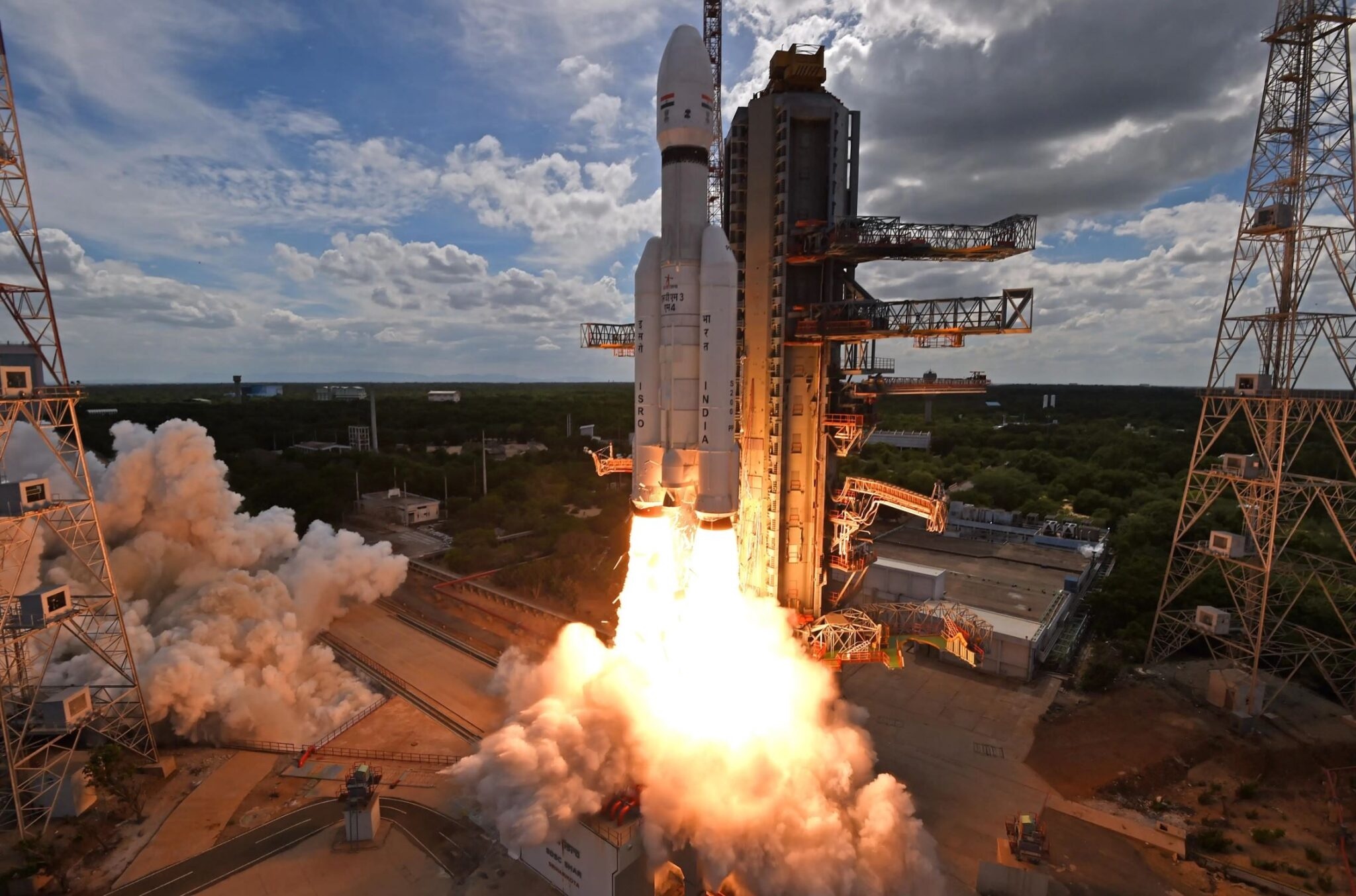 chandrayaan-3-launch-isro-14july2023-1-2048x1353