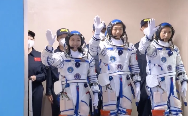 china-shenzhou-23-crewed-mission-launch-ag
