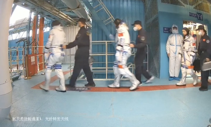 china-shenzhou-23-crewed-mission-launch-ai