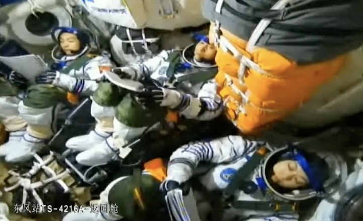 china-shenzhou-23-crewed-mission-launch-aq