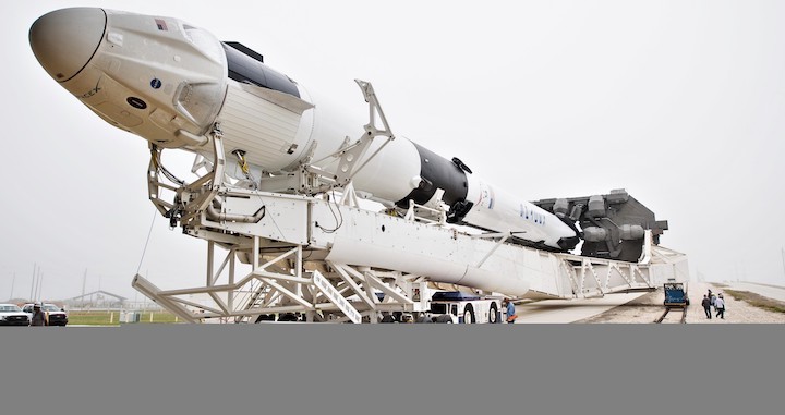 crew-dragon-falcon-9-dm-1-39a-rollout-022819-nasa-joel-kowsky-4-c-crop