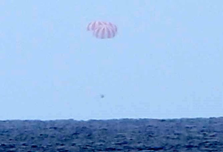 crs-9-splashdown