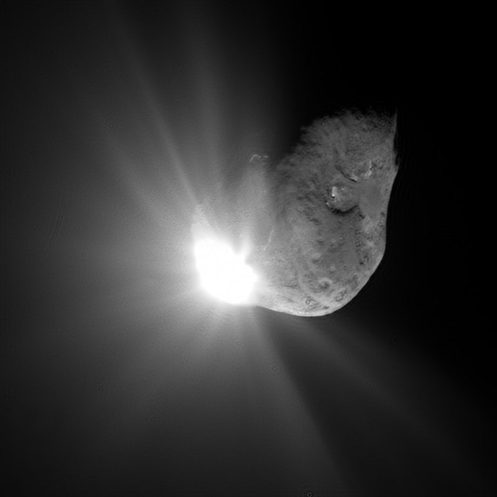 deep-impact-spacecraft-tempel1-7-4-2005