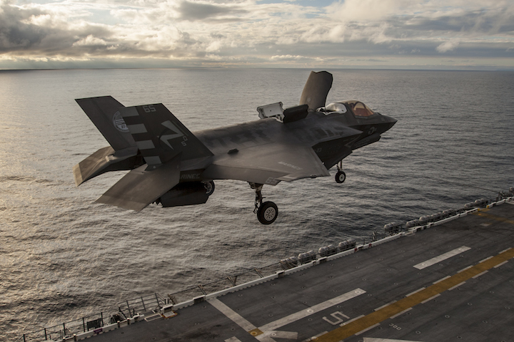 f-35b-on-board-uss-america-306-12