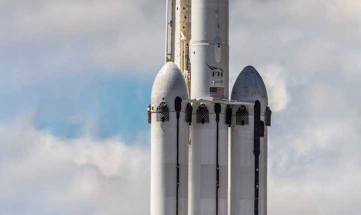 falcon-heavy-flight-2-prelaunch-041119-pauline-acalin-clouds-pano-1-crop-2-c