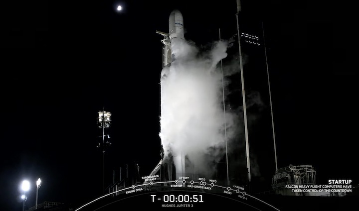 falcon-heavy-jupiter3-launch-ah