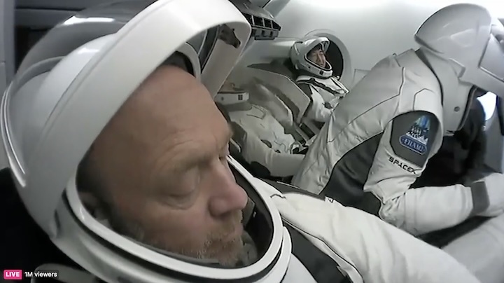 fram2-return-landing-cr