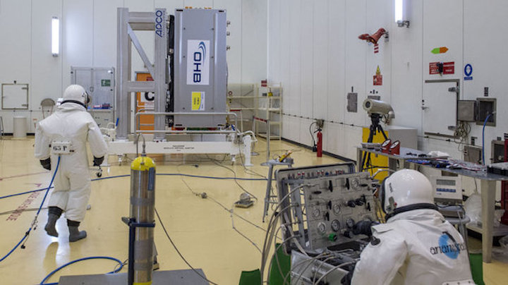 fuelling-galileo-satellites-la