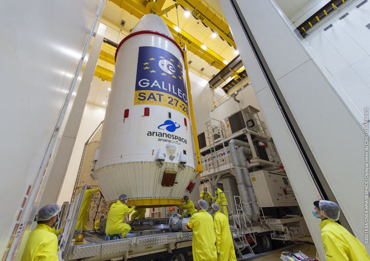 galileos-encapsulated-for-launch-pillars