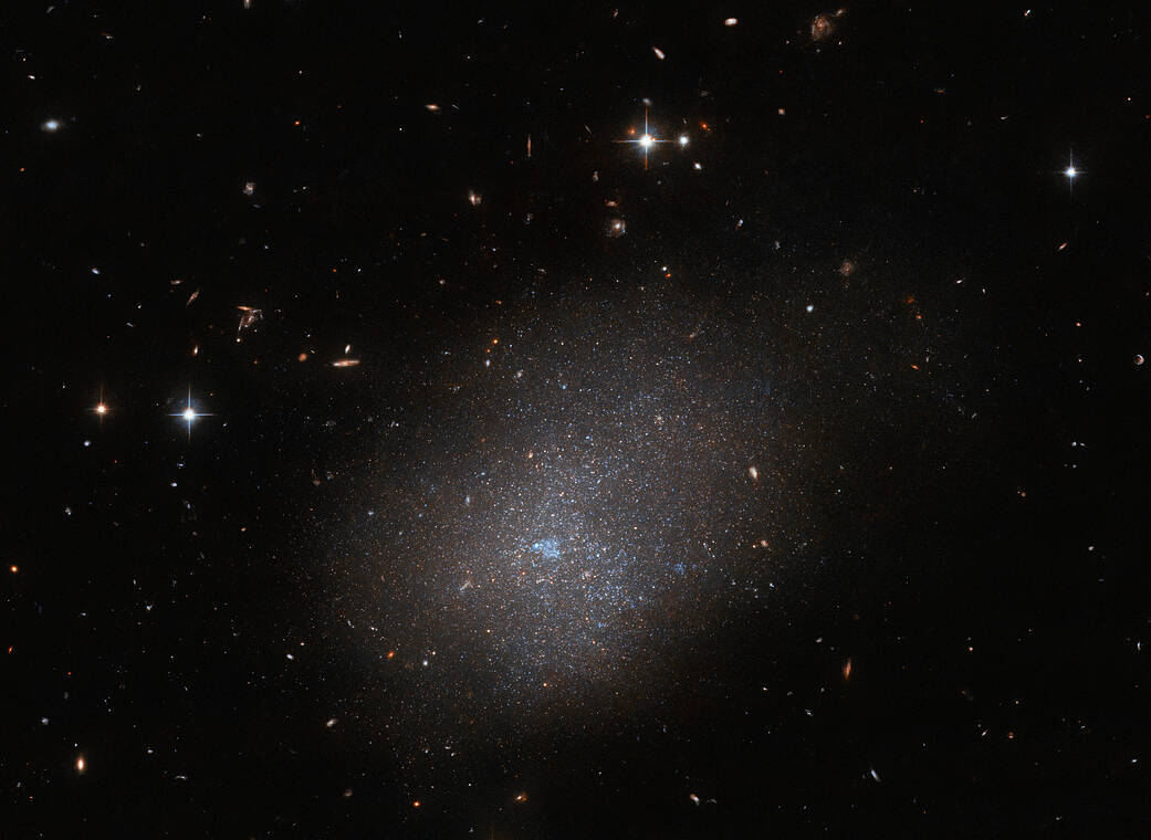 hubble-eso300-16-potw2334a