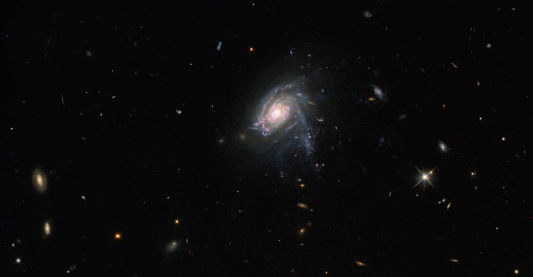 hubble-jo175-potw2318a