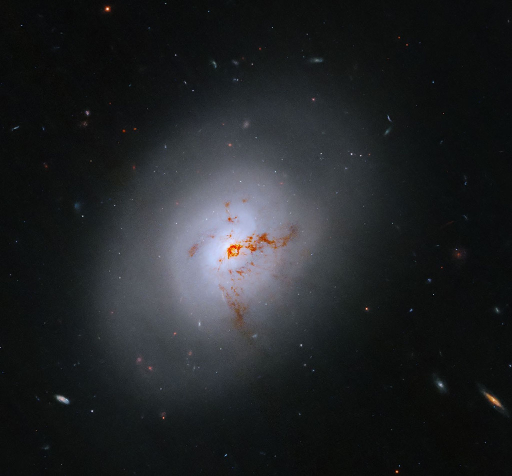 hubble-ngc1266-2-4f-flat-final-crop2tif