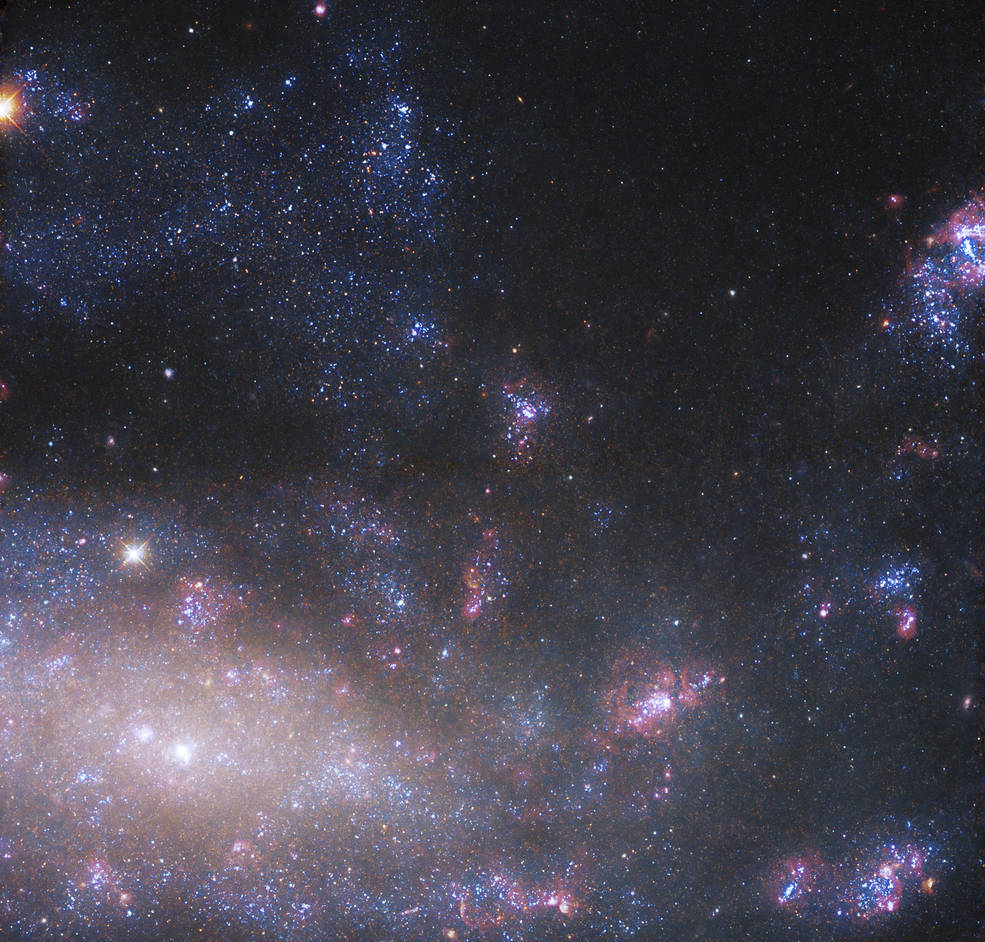 hubble-ngc4395-centerright-v5-flat-final-2