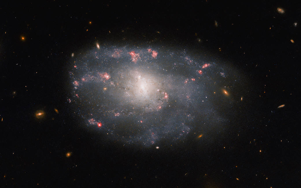 hubble-ngc5486-potw2310a