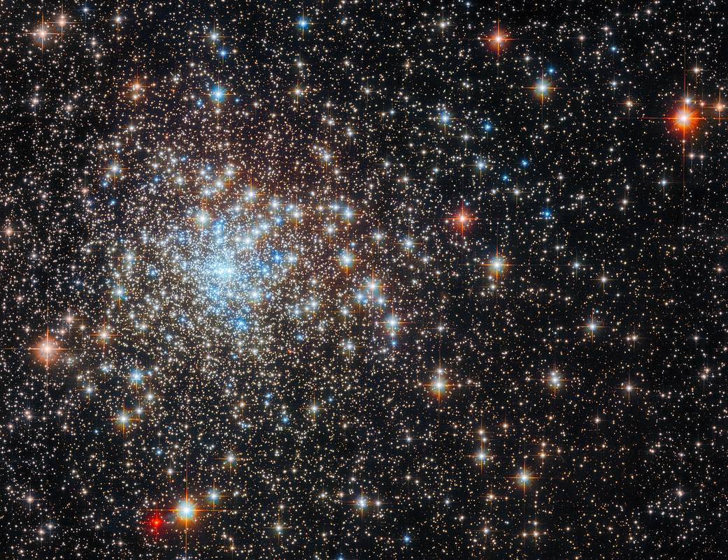 hubble-ngc6325-potw2320a-0