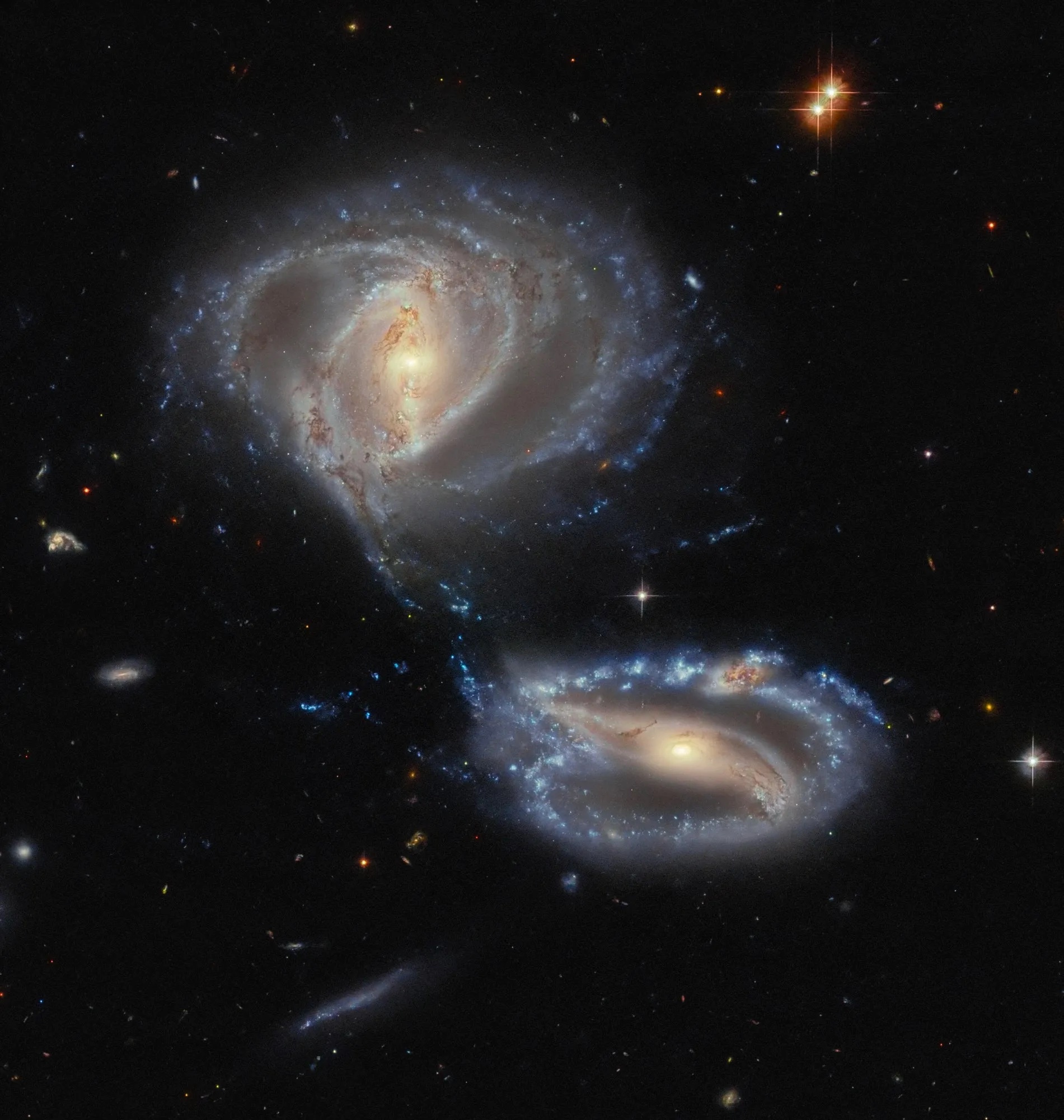 hubble-ngc7733-7734-potw2343ajpgw1901