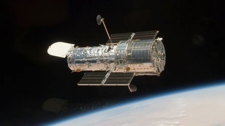 hubble-sts125release-2