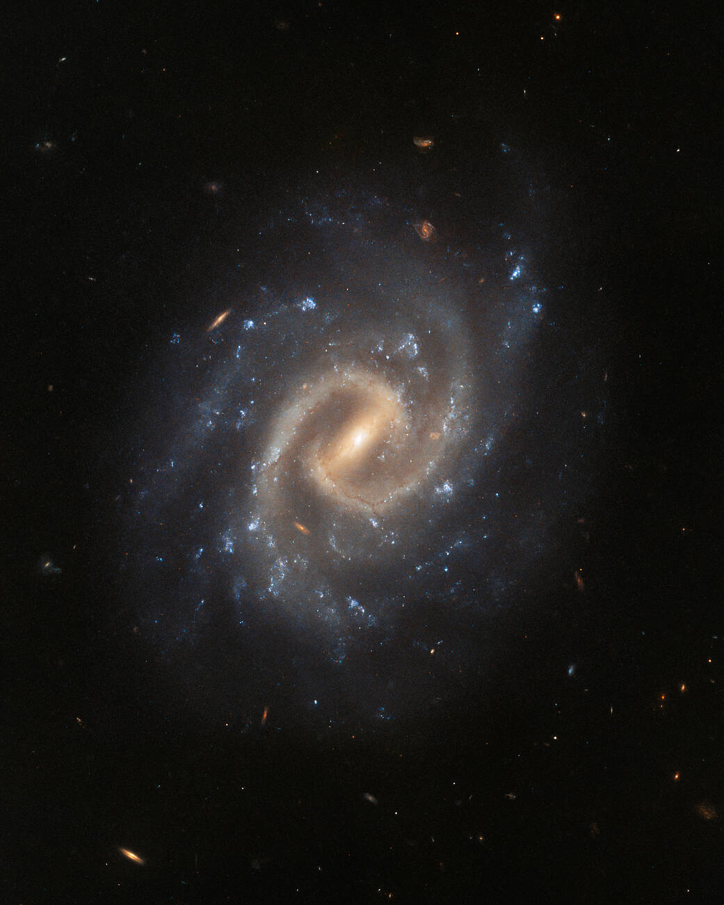 hubble-ugc12295-potw2330a