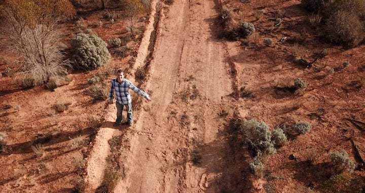 image-for-web-04-hadrien-devillepoix-pointing-to-madura-meteorite-credit-anthony-lagain-curtin-792x4