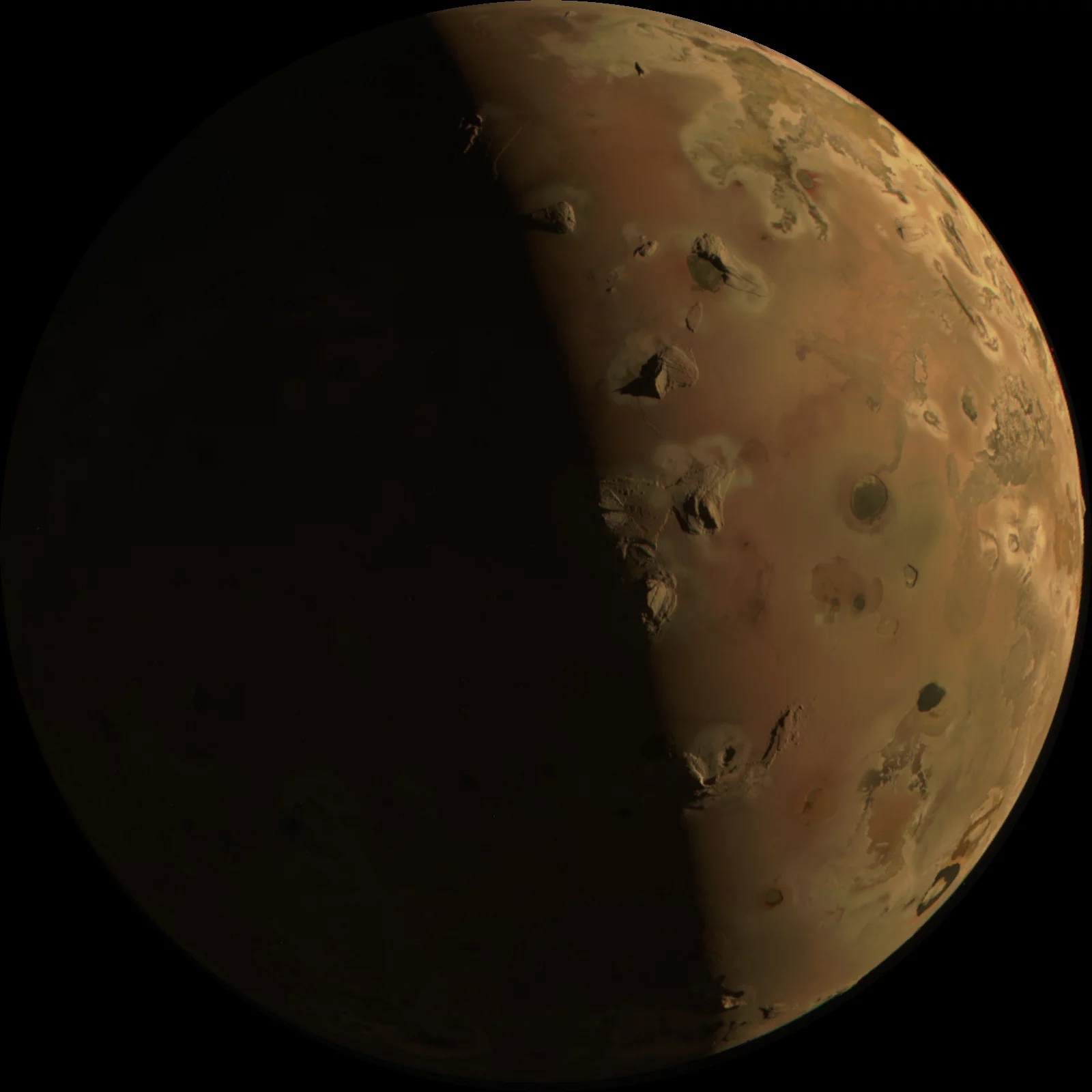 io-juno-photo-sq-3addbe40282e51cb63060f3ea73d1a75fb4a11fa-s1600-c85