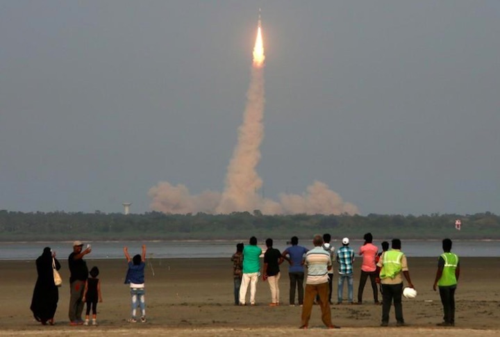 isro-gslvgsat6a-launch-1