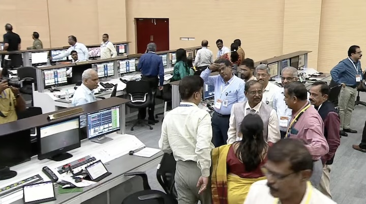 isro-lvm3-m6-launch-as