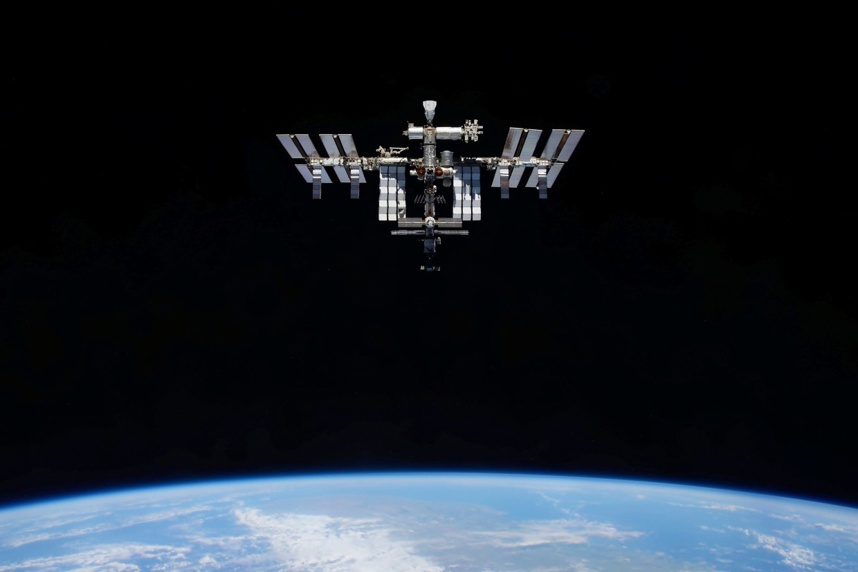 iss-11