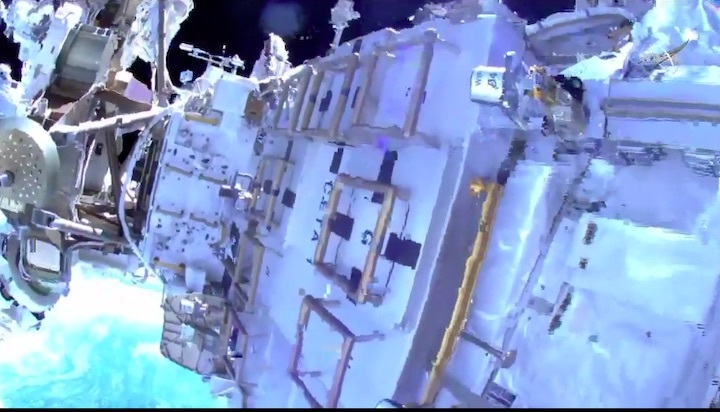 iss-solar-eva-aa