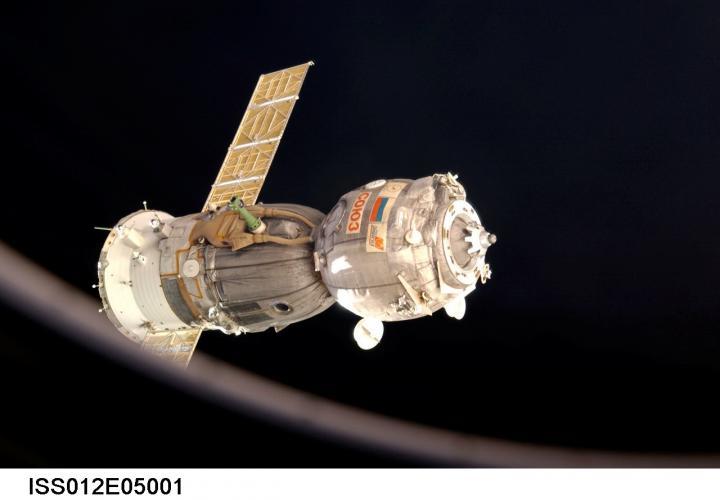 iss012e05001-progress-2006-720-500-1