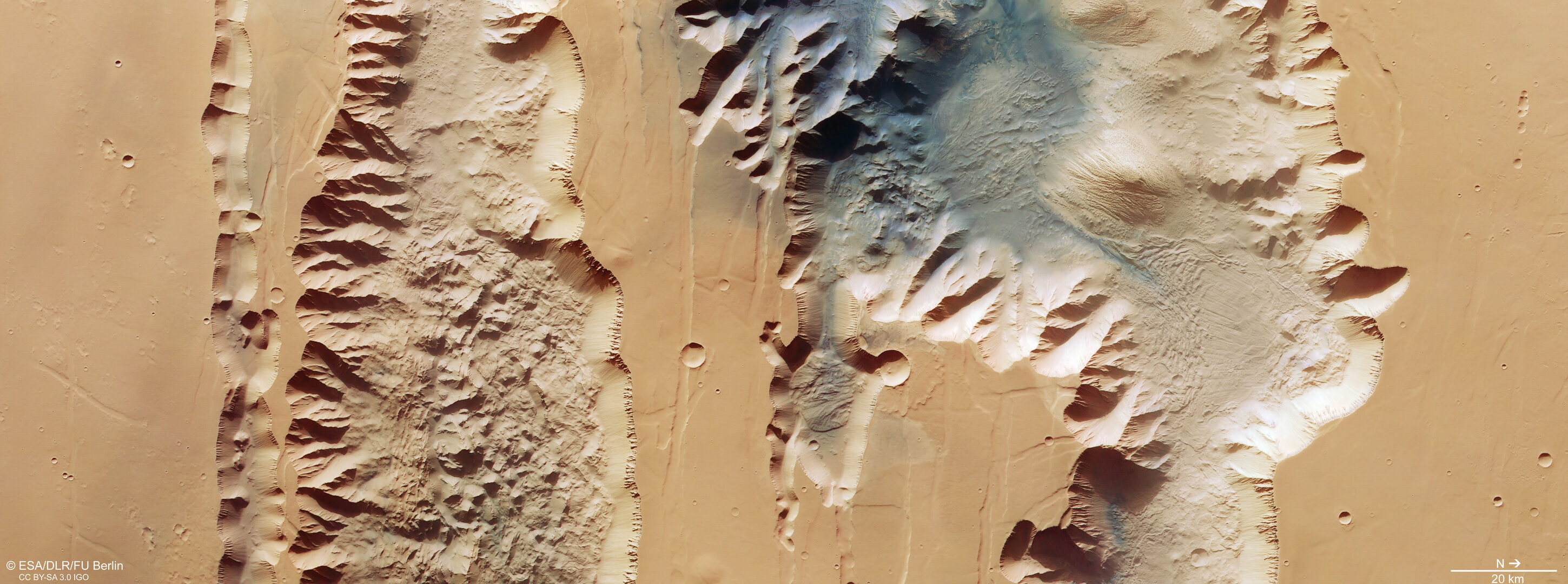 ius-and-tithonium-chasmata-on-mars-pillars