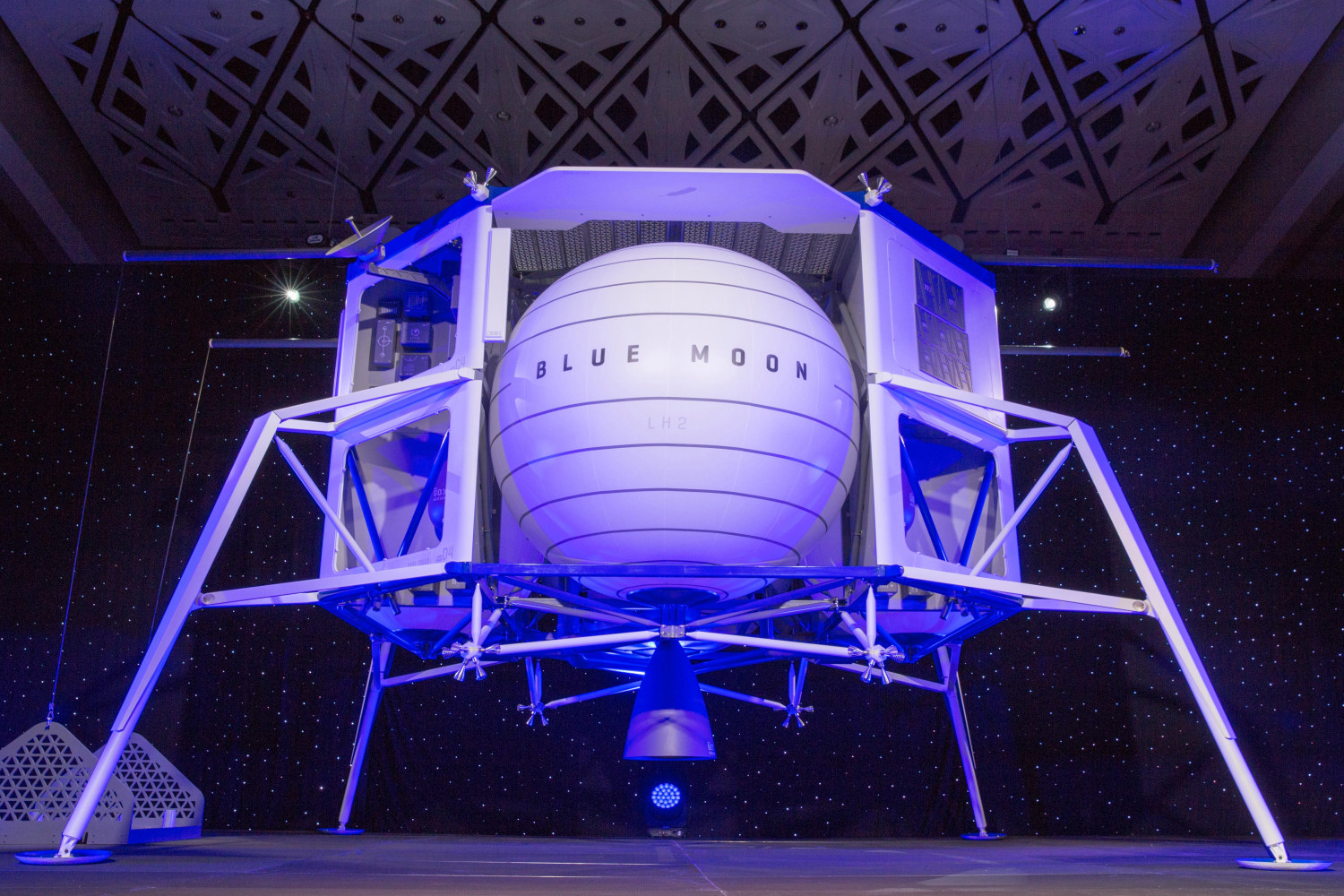 jeff-bezos-blue-origin-0130