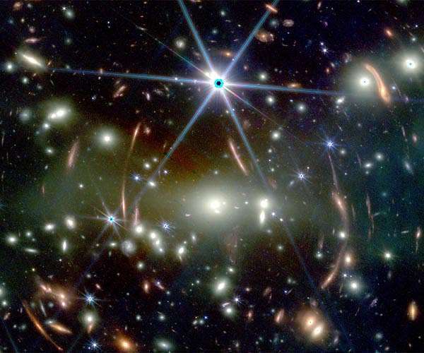 jwst-galaxy-cluster-smacs-j0723-3-7327-lensed-background-galaxies-hg