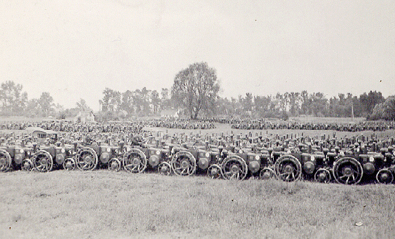 061-Lanz-Schlepper - Lagergelände Wien-Lobau