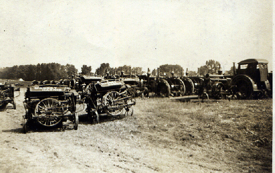 022-Schlepper-Gelände - Wien Lobau