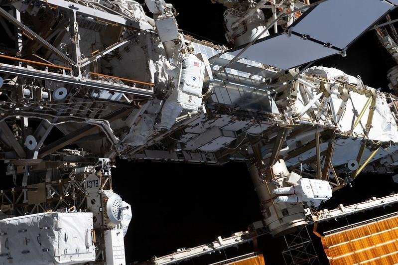 lost-in-space-100000-tool-bag-from-nasa-spacewalk