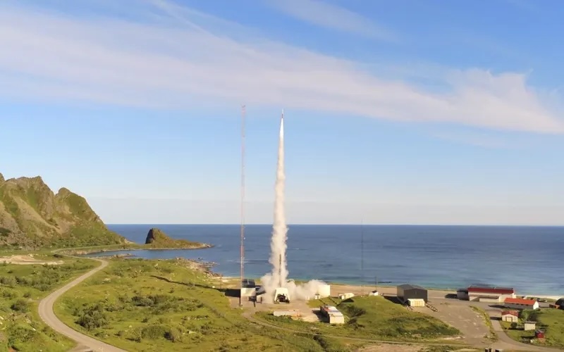 mission-to-collect-meteoric-smoke-particles-launched-from-norway