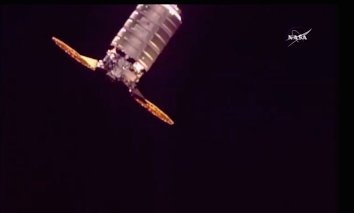 oa8-arrival-iss-acb