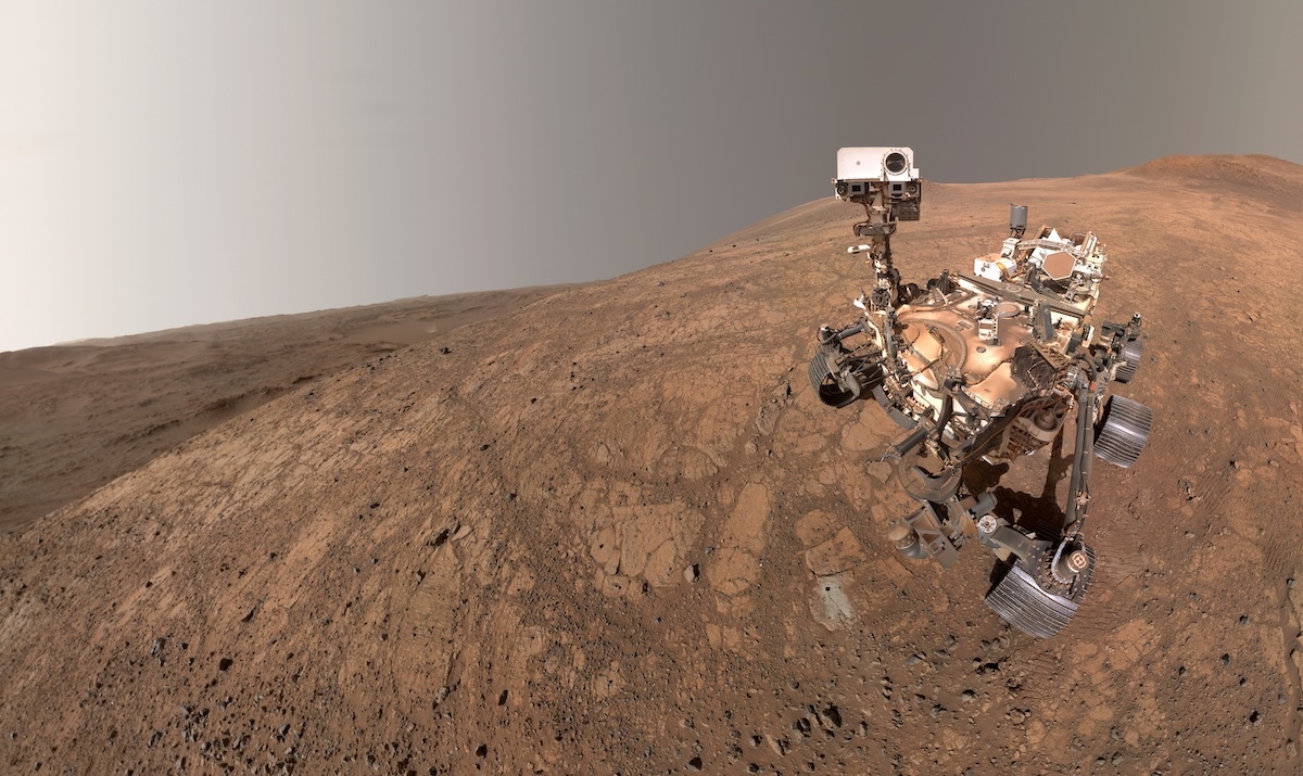 pia26574-selfie