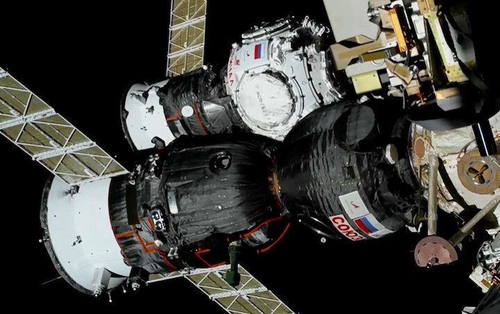 russian-iss-modul-docking-ad