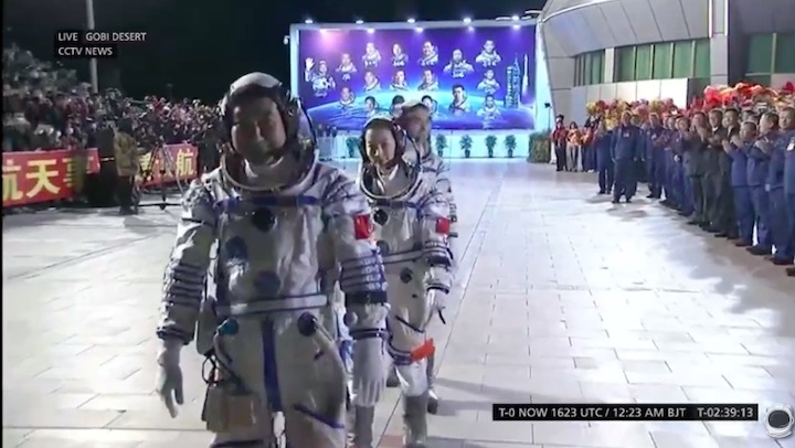 shenzhou-13-launch-ah