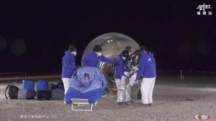 shenzhou-14-crew-landing-agi